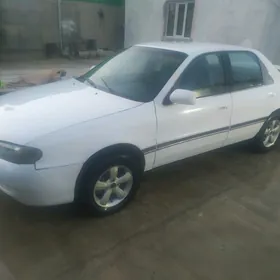 Hyundai Elantra 1996