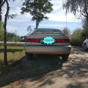 Toyota Camry 2000