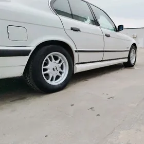 BMW 525 1992