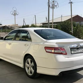 Toyota Camry 2011