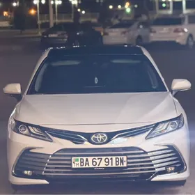 Toyota Camry 2022