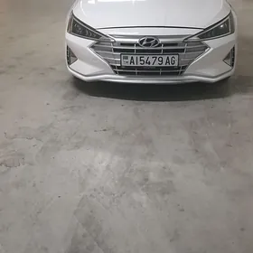 Hyundai Elantra 2020