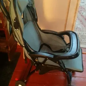 продам детскую коляску
