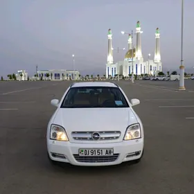 Opel Signum 2003