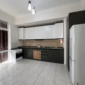 Gurtly 3-komnat Arenda kwartir