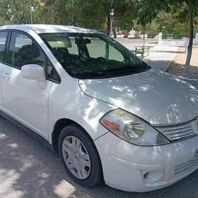Nissan Versa 2010