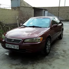 Toyota Camry 1999
