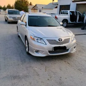 Toyota Camry 2011