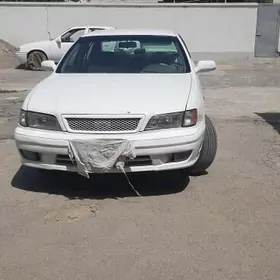 Nissan Cefiro 1995