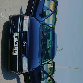 Opel Vectra 1993
