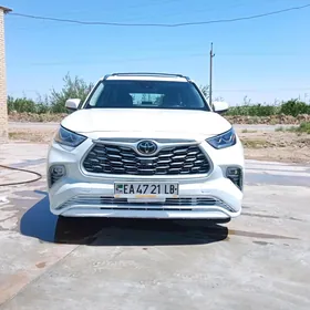 Toyota Highlander 2020