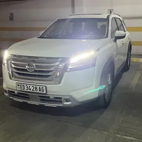 Nissan Pathfinder 2022