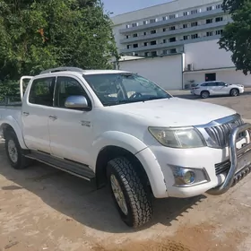 Toyota Hilux 2011