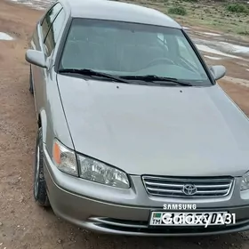 Toyota Camry 2000