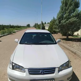 Toyota Camry 2000