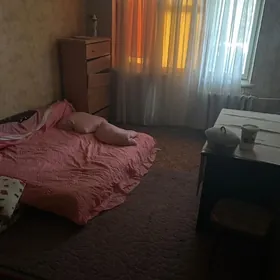 Продаются старые вещи недорого