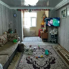 1 мкр 4 ком 2 этаж