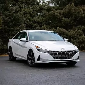 Hyundai Elantra 2022
