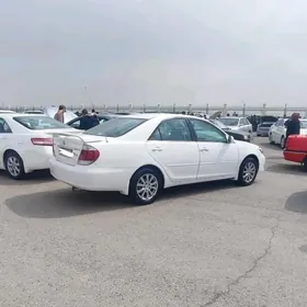 Toyota Camry 2004
