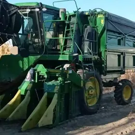 John Deere 2021