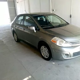 Nissan Versa 2010
