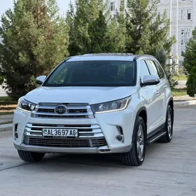 Toyota Highlander 2019