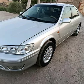 Toyota Camry 2000