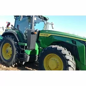 John Deere 2022