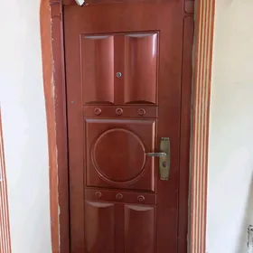 Дверь входная металлическая