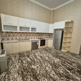 Satlyk 15 Tapgyr 3 kom 186m²