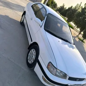 Toyota Corona 1995