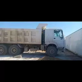 Howo Sinotruk 2011