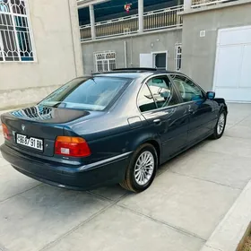BMW E39 2003