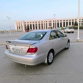 Toyota Camry 2004
