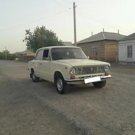 Lada 2104 1983
