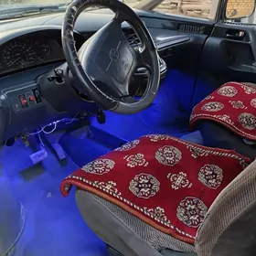 Toyota Previa 1993