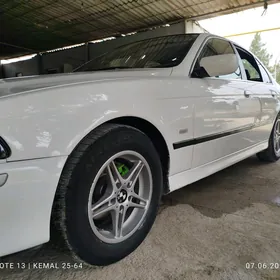 BMW E39 1998