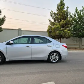 Toyota Corolla 2015