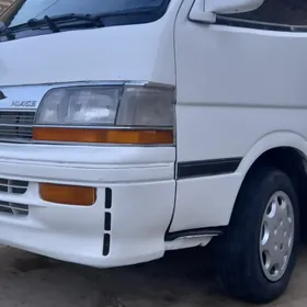 Toyota Hiace 1990