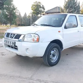 Nissan Navara 2011