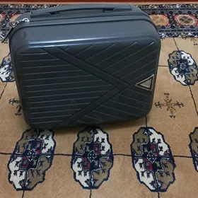 kiçijik çemodan