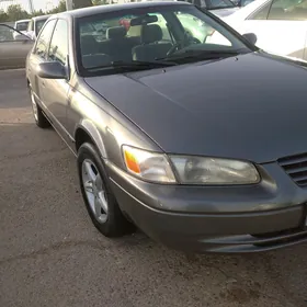 Toyota Camry 1999