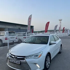 Toyota Camry 2016