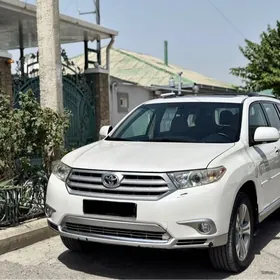Toyota Highlander 2011