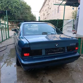 BMW 525 1989