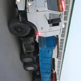Kamaz Shalanda 1990