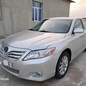 Toyota Camry 2011