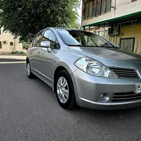 Nissan Tiida 2007