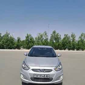 Hyundai Accent 2014