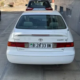 Toyota Camry 2001